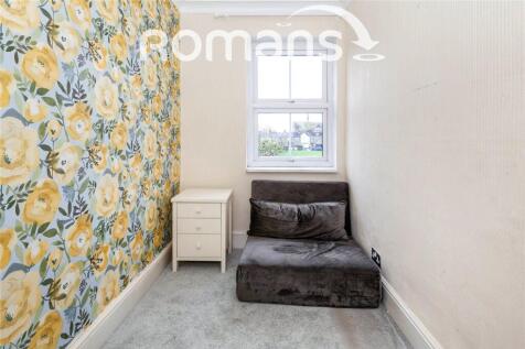 63 duke st small bed