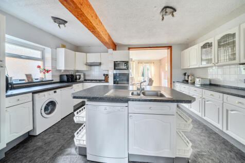 1381290-8-691b2da...