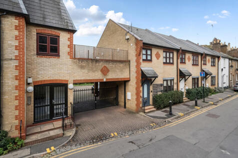 1384006-20-691f33...