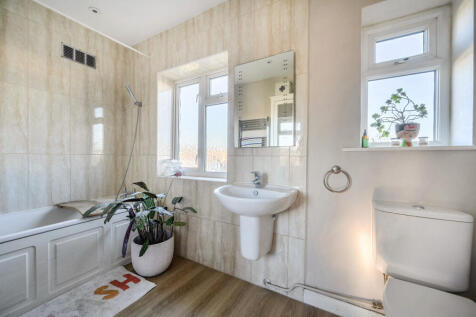 1383607-15-692060...