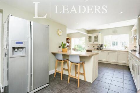 Breakfasting Kitchen