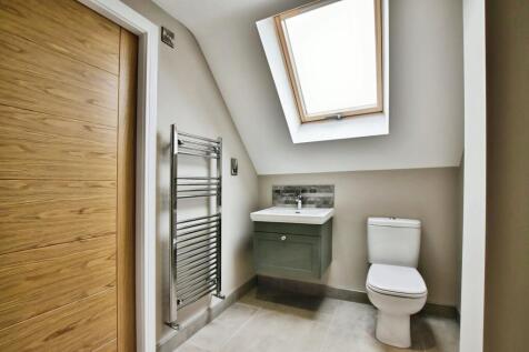 Jack &amp; Jill Bathroom