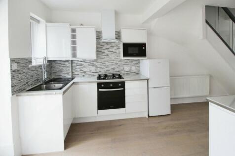 Kitchen/ Living Room