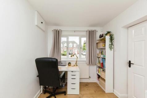 Playroom/ Study