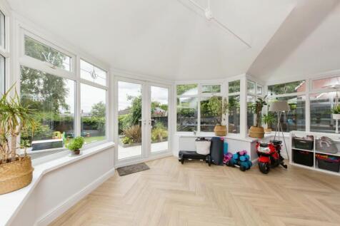 Dining Conservatory
