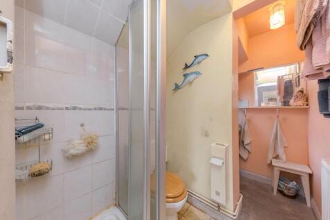 Shower Room/ Wc