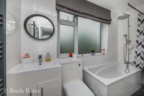 En Suite Bathroom