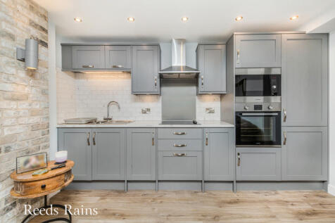 Living/ Dining Kitch