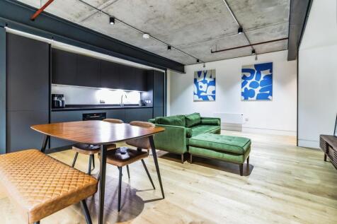 Living Area/Kitchen