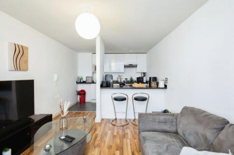 Living Area/Kitchen