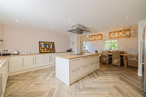 Cottage Kitchen