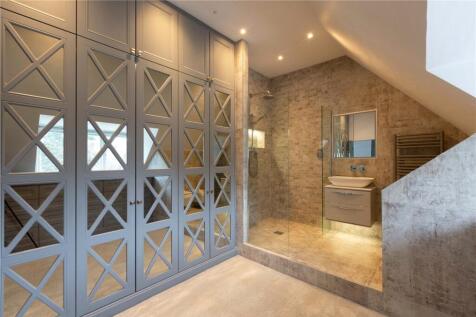 Dressing &amp; En Suite