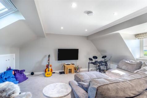 Bedroom/Games Room