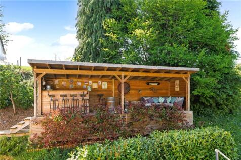 Outdoor Bar