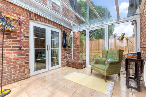Conservatory/Link