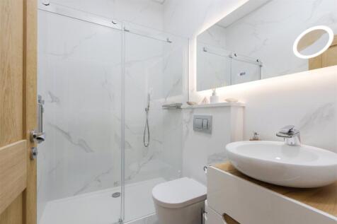 Dowstairs Bathroom