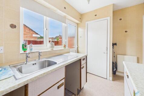 CAM03111G0-PR0390...