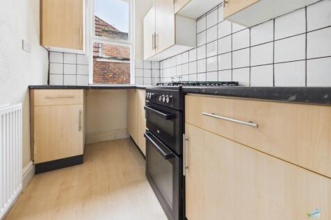 CAM03111G0-PR0404...