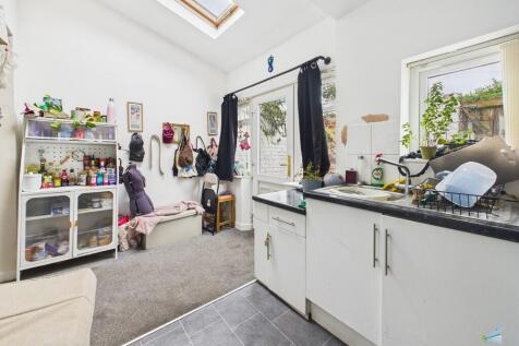 CAM03111G0-PR0407...