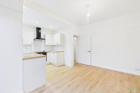 CAM03111G0-PR0411...