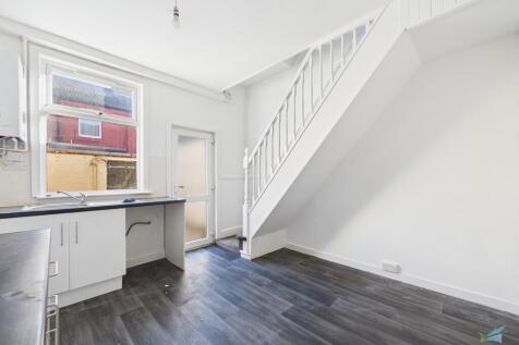 CAM03111G0-PR0409...