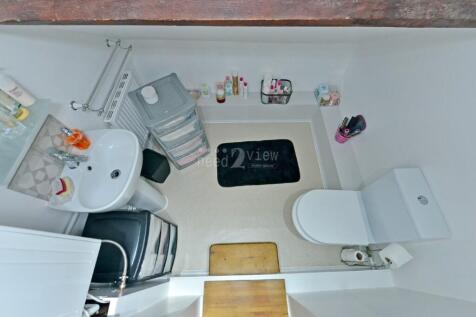 Ensuite W.C.