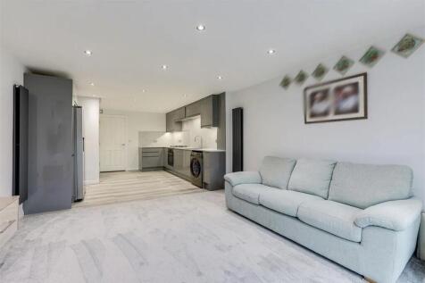 Living Room/Kitchen