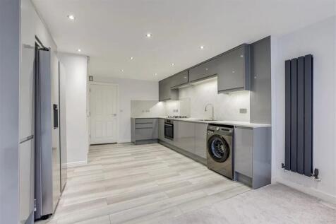 Living Room/Kitchen