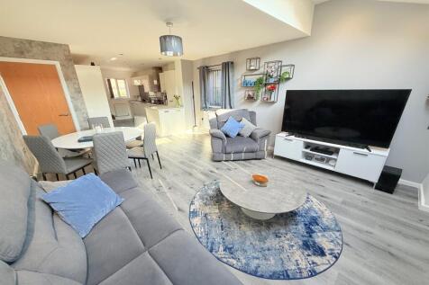Living and Dining Ro