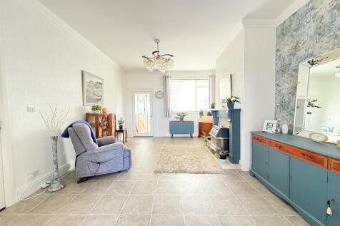 Dining Room/Sitting 