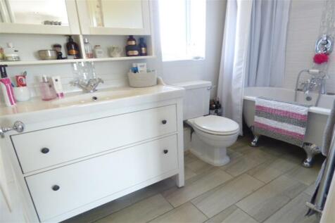 En Suite Bathroom