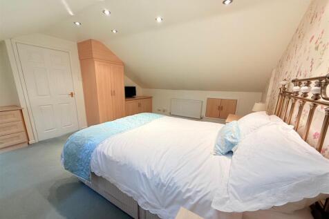 Upstairs Bedroom 3