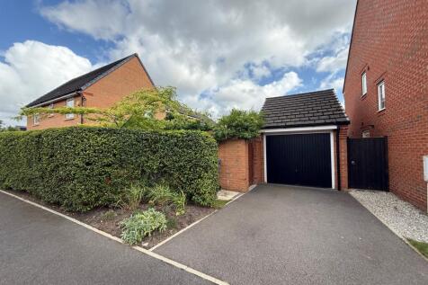 Detached Garage
