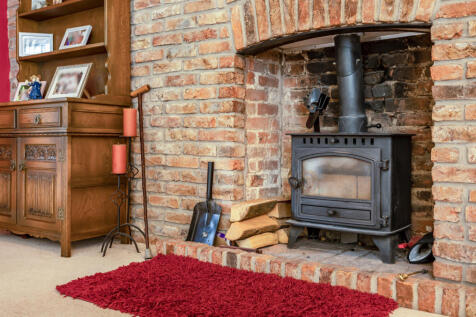 1331417-7-688b90c...