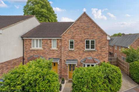 1296261-1-6839edb...