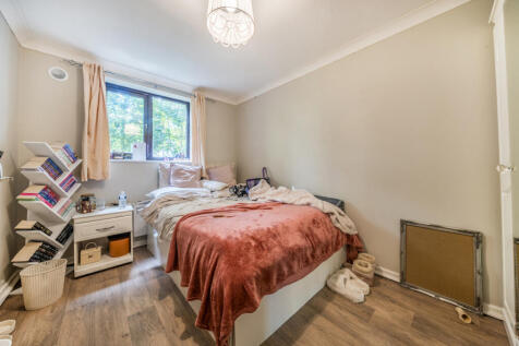 1358854-4-68d669a...