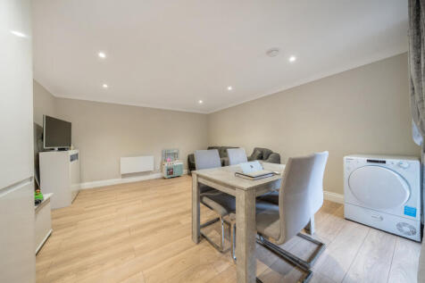 1373358-5-6908ea8...