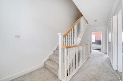 1381541-18-691352...