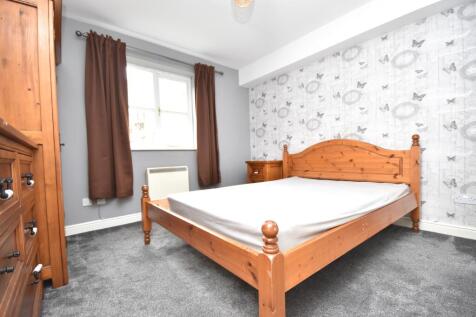 Bed1.JPG