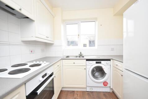 Kitchen2.JPG