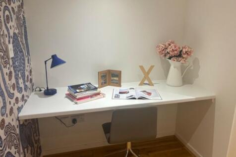 alness26flat7desk...