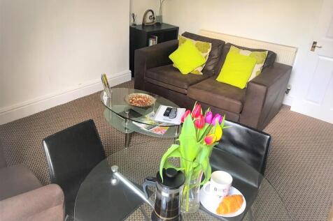 flat2with14lounge
