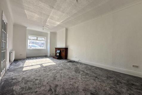 Lounge (7.50 x 3.56)