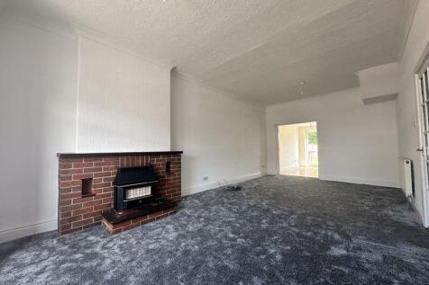 Lounge (7.50 x 3.56)