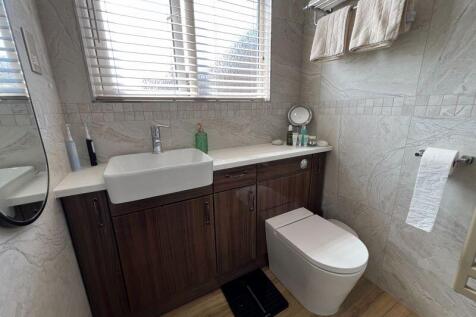 Master En-Suite