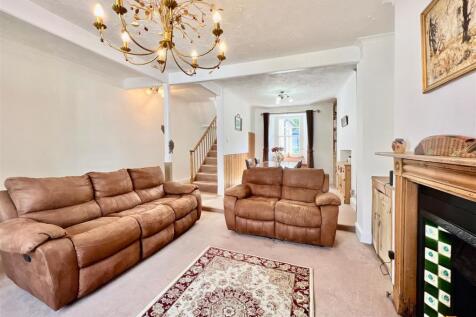 84 Drew Street 11.JPG