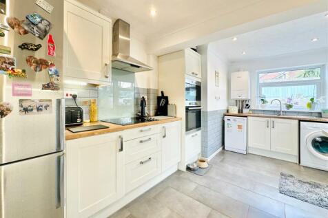 Kitchen Area.JPG