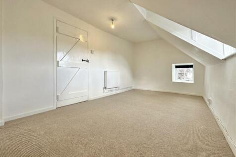 Bedroom  2.jpg