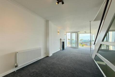 Dining Area.JPG