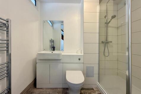 Downstairs Shower Room.JPG